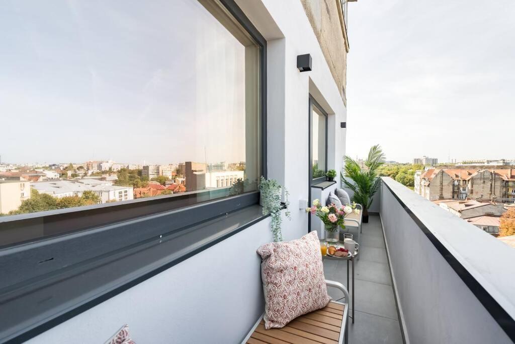 Stunning Views 3Br Sunny Flat - Amazing Terrace Apartment Bucharest Exterior photo
